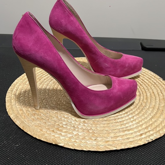 BCBGeneration Hi Barbie Pink Leather Suede Platform Pump Heel Size 8.5 - Picture 6 of 15